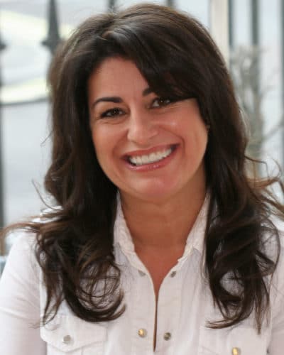 Upper and Lower Veneers: Whiten & Straighten Teeth