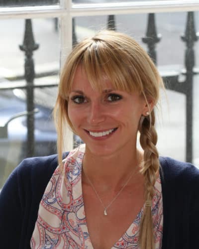 Straighter, Whiter Teeth with Veneers